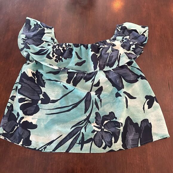 Anthropologie Mauve Islander, blue floral blouse. - Picture 2 of 5